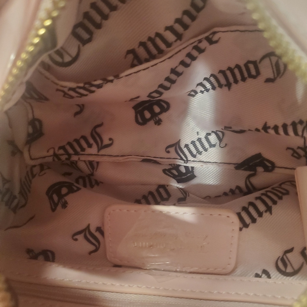 Juicy Couture Mini Heart Purse - Picture 4 of 5